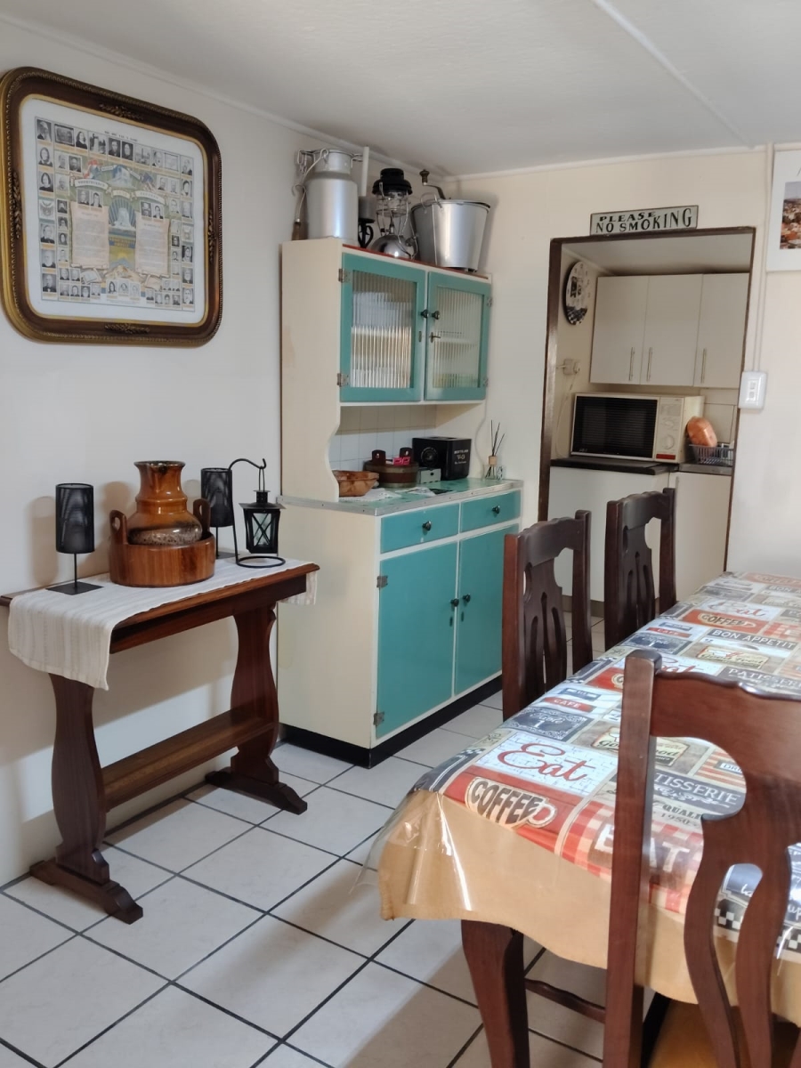 5 Bedroom Property for Sale in Hartenbos Central Western Cape